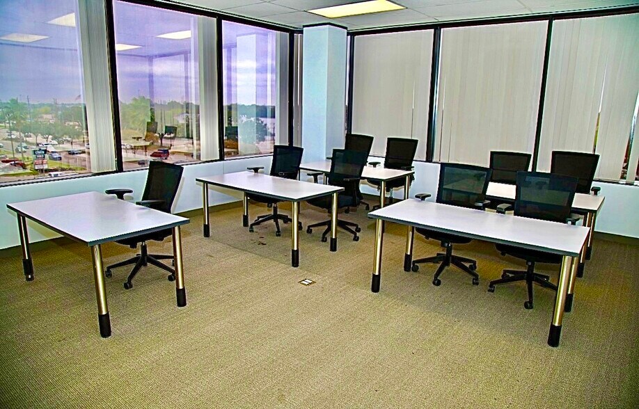 More Photos Of 616 FM 1960 Rd W, Houston Office For Sale