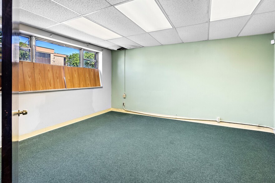 More Photos Of 14 S State St, Hackensack Office For Sale