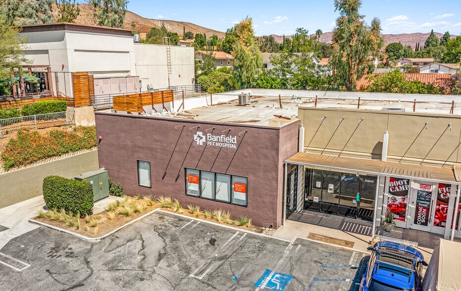 More Photos Of 30805-30895 E Thousand Oaks Blvd, Westlake Village Unknown For Lease