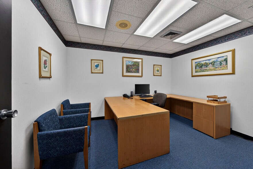 More Photos Of 3050 E Commercial Blvd, Fort Lauderdale Office For Sale