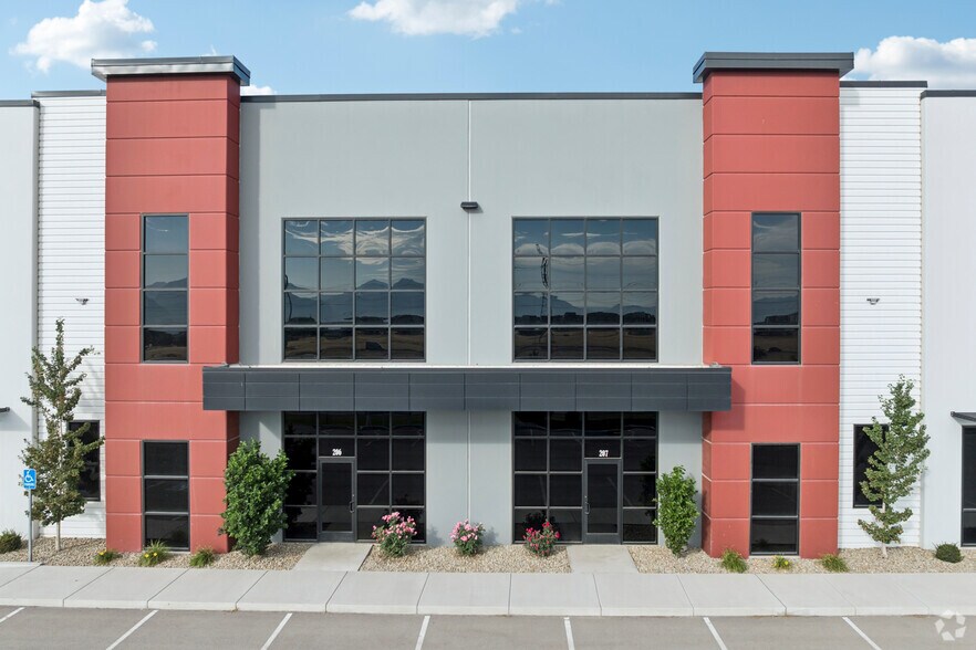 More Photos Of 11400 S Mountain View Cor, South Jordan Distribution For Lease