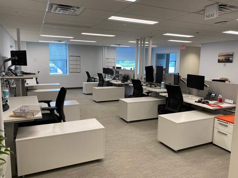 More Photos Of 123 Darling Ave, South Portland Office For Lease