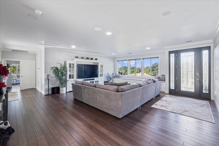 More Photos Of 6141 N Vine St, Vacaville Specialty For Sale