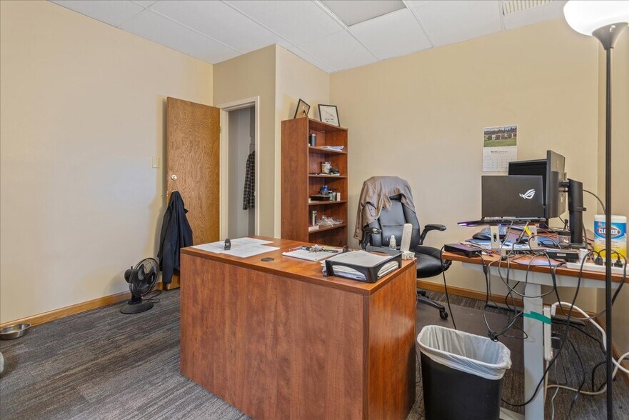 More Photos Of 1803-1807 Capitol Ave, Cheyenne Office For Sale