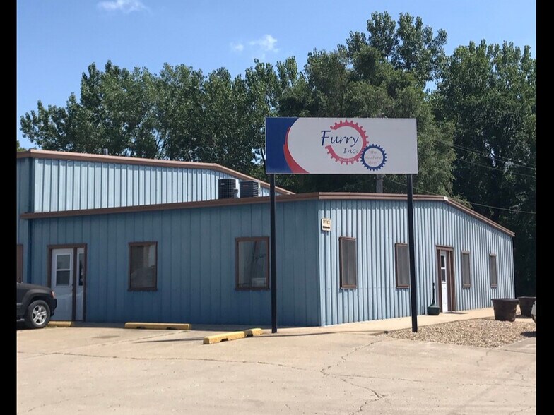 Primary Photo Of 2005-2009 E Voorhees St, Danville Manufacturing For Lease