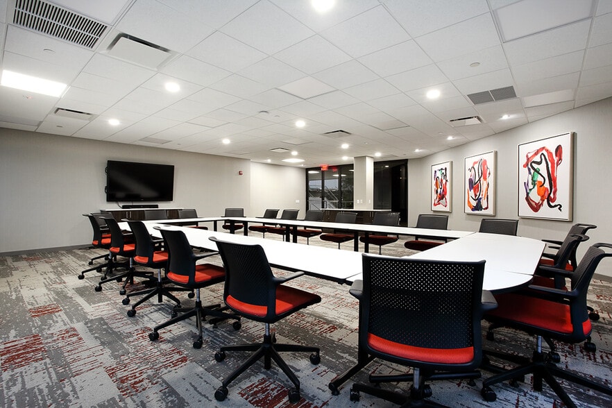 More Photos Of 50 Tice Blvd, Woodcliff Lake Office For Lease