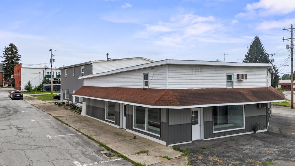 More Photos Of 49 Railroad St, New London Storefront Retail Residential For Sale