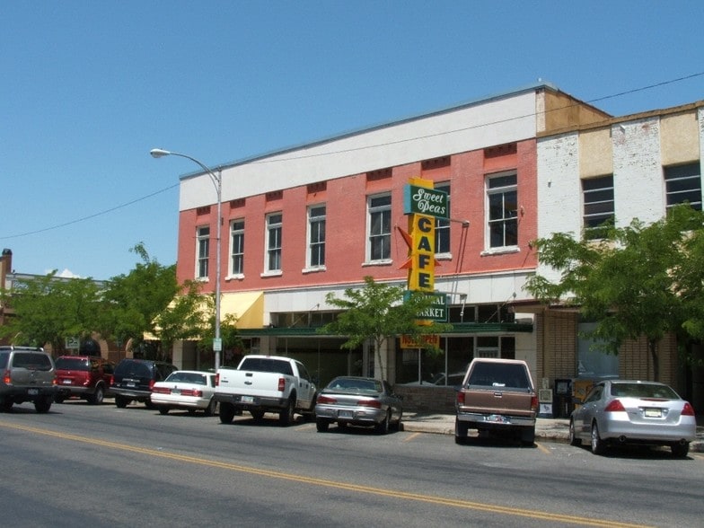 More Photos Of 25-37 W Center St, Logan Office For Lease