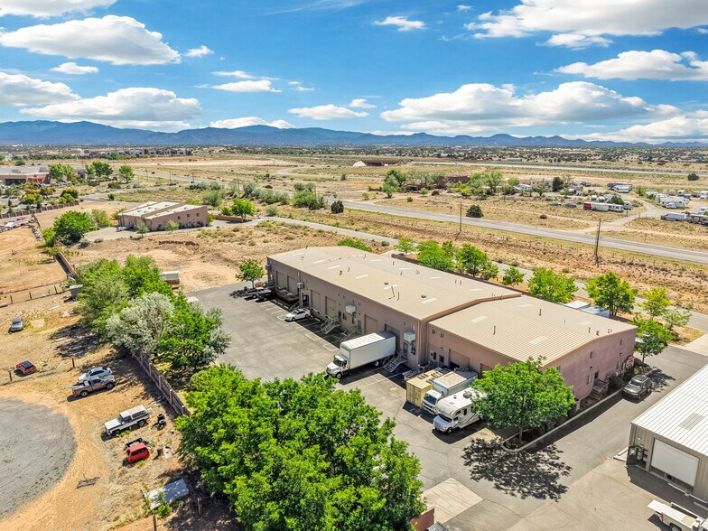 More Photos Of 11 Plaza La Prensa Rd, Santa Fe Warehouse For Sale