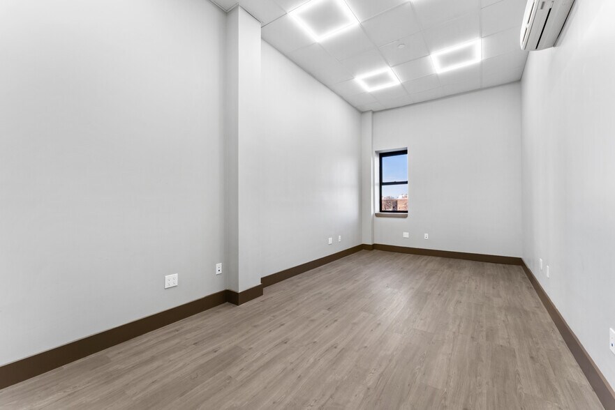 More Photos Of 48-50 Spencer St, Brooklyn Warehouse For Lease