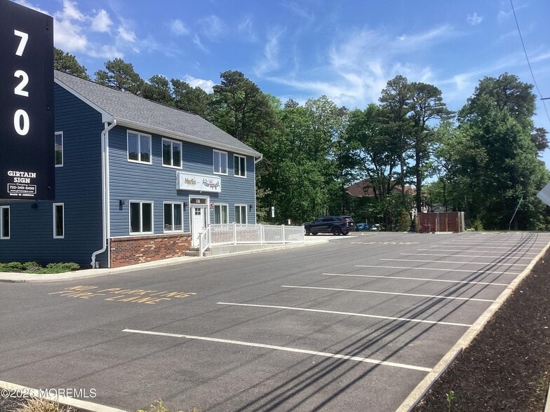 More Photos Of 720 Lacey Rd, Forked River Office For Lease