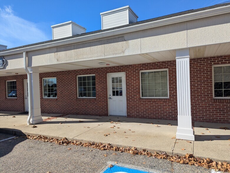 More Photos Of 111-117 New Haven Ave, Derby Medical For Lease