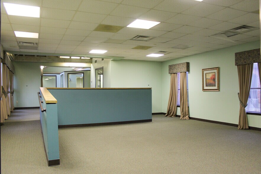 More Photos Of 326 Cooper St, Cedar Hill Medical For Lease