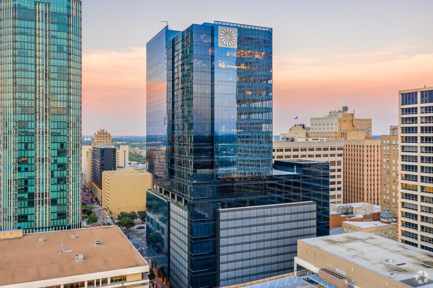 More Photos Of 640 Taylor St, Fort Worth Office For Lease