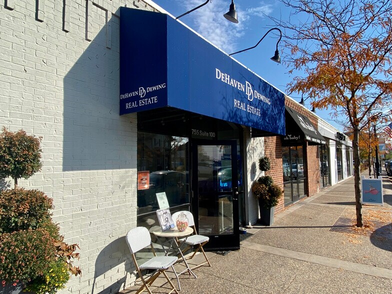 More Photos Of 755-795 E Lake St, Wayzata Storefront For Lease