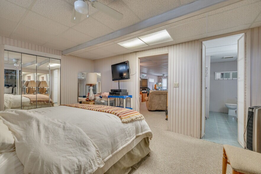 More Photos Of 2865 E Bay Dr, Largo General Retail For Sale
