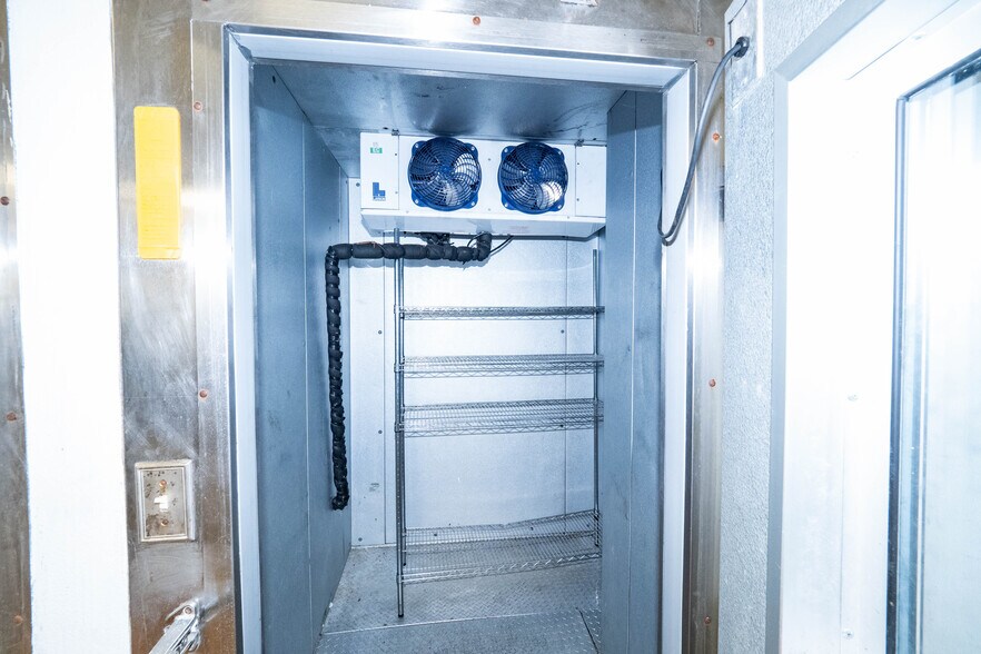 More Photos Of 6357 I 55 N, Jackson Restaurant For Lease