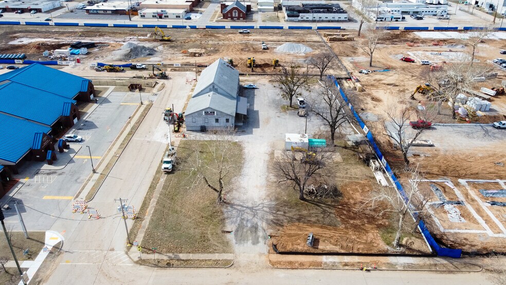 More Photos Of 2139 S Phoenix Ave, Tulsa Religious Facility For Sale