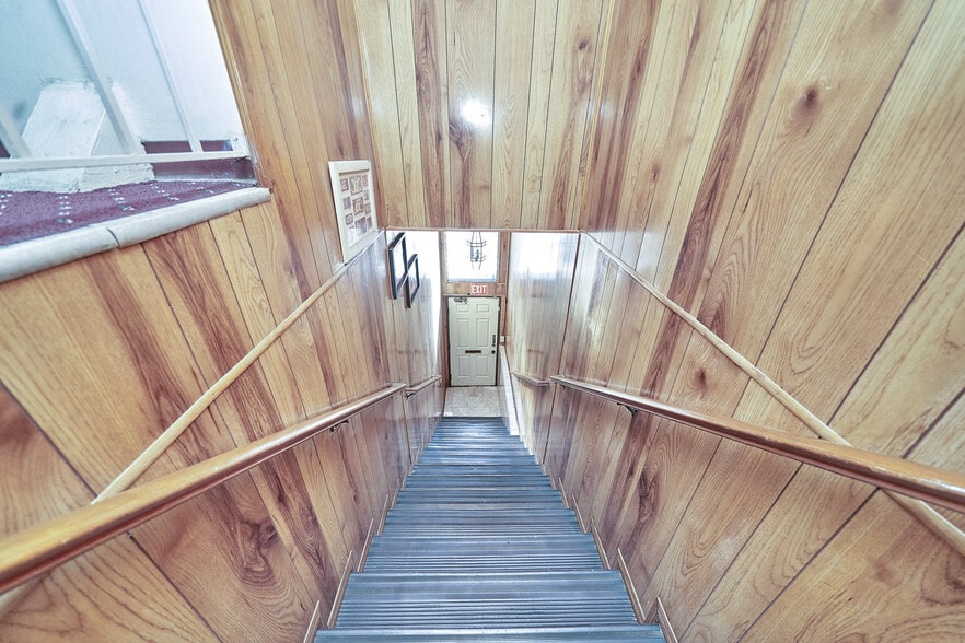More Photos Of 3361 W 1st St, Los Angeles Unknown For Lease