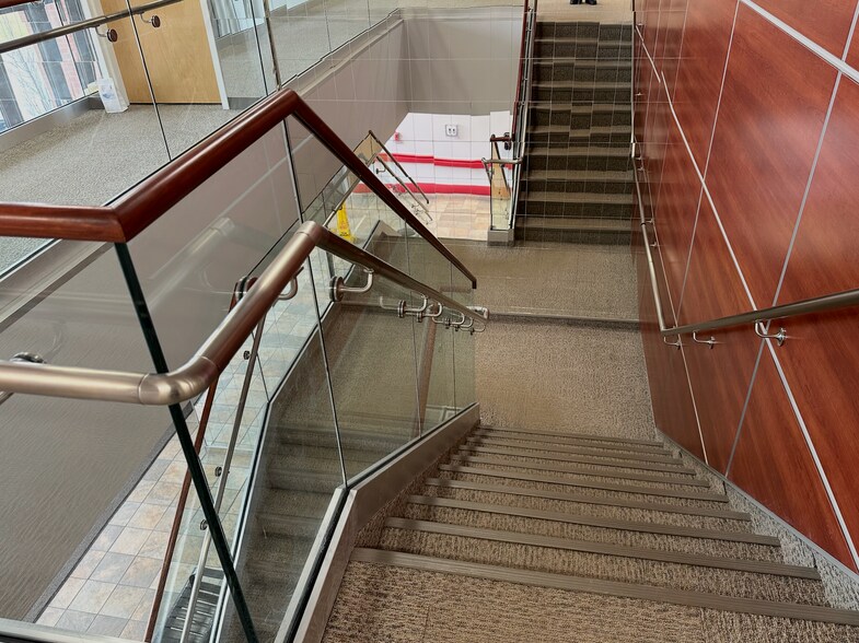 More Photos Of 100 Milk St, Methuen Medical For Lease