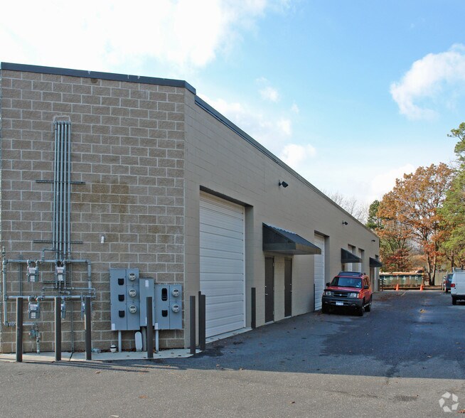 More Photos Of 131 Gary Way, Ronkonkoma Industrial For Sale