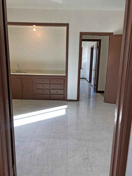 More Photos Of 3000 Whittier Blvd, Los Angeles Medical For Lease