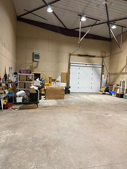 More Photos Of 719 Roosevelt Ave, Detroit Lakes Light Distribution For Sale