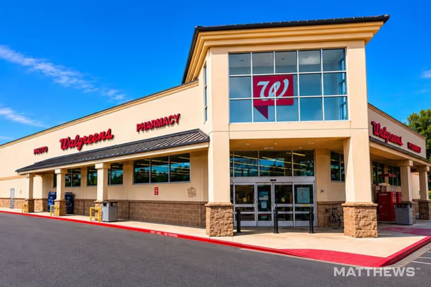 More Photos Of 6721 S Congress Ave, Austin Drugstore For Sale