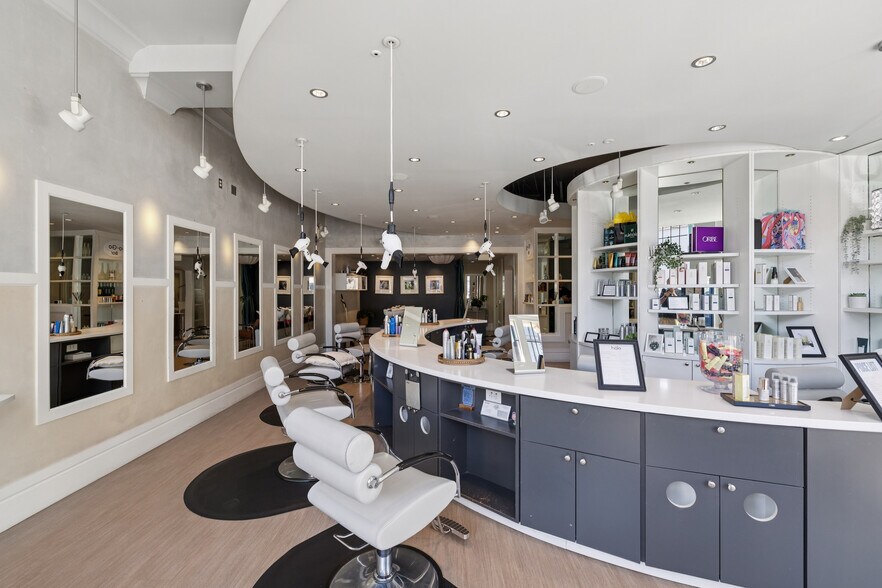 More Photos Of 311-315 Primrose Rd, Burlingame Storefront Retail Residential For Sale