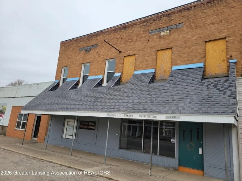 More Photos Of 116 N Newton St, Middleton Storefront For Sale