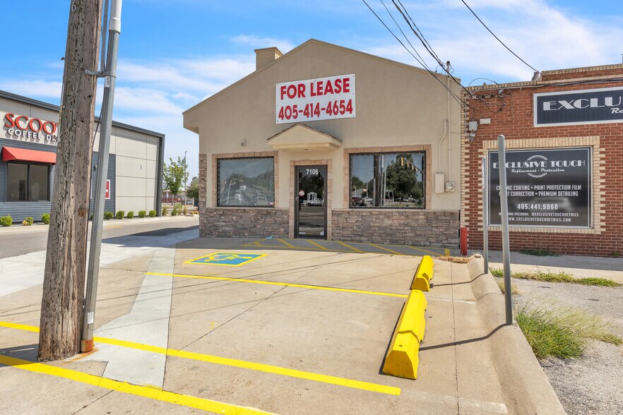 Primary Photo Of 7106 NW 39th Expy, Bethany Office For Lease