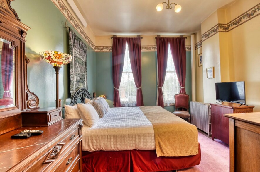 More Photos Of 700 Harrison Ave, Leadville Hotel For Sale