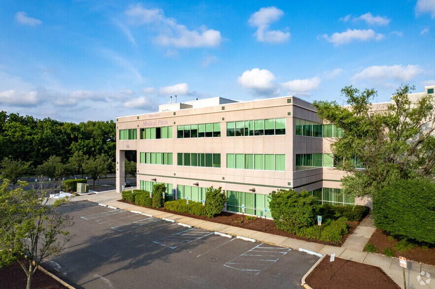 More Photos Of 94 Brick Rd, Marlton Medical For Lease