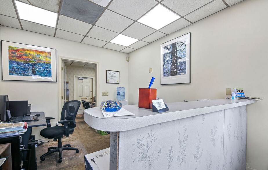 More Photos Of 470 New Britain Rd, Berlin Office For Sale