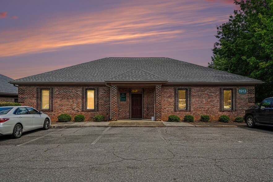 Primary Photo Of , Charlotte Office For Sale