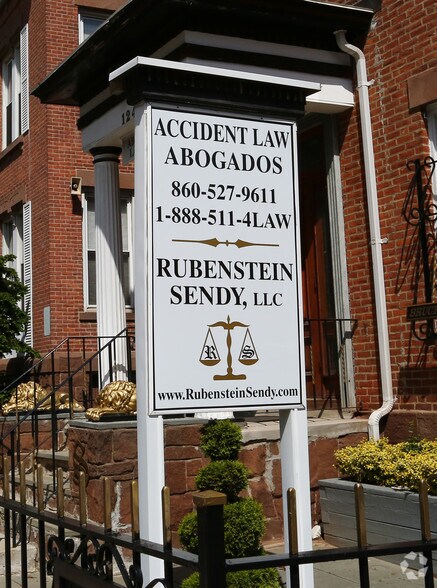 More Photos Of 124 Jefferson St, Hartford Office For Lease