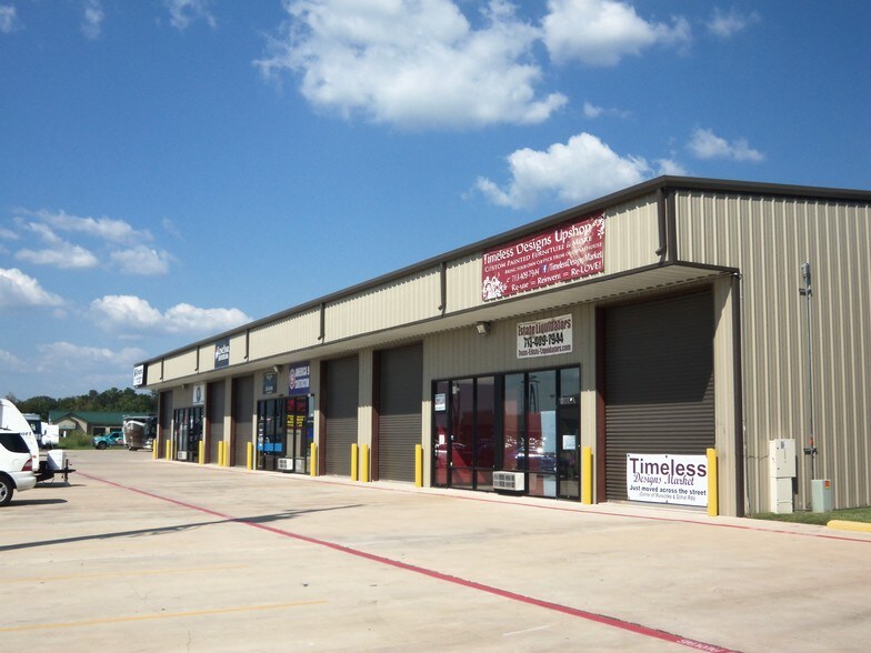 More Photos Of 16326 Mueschke Rd, Cypress Light Distribution For Lease