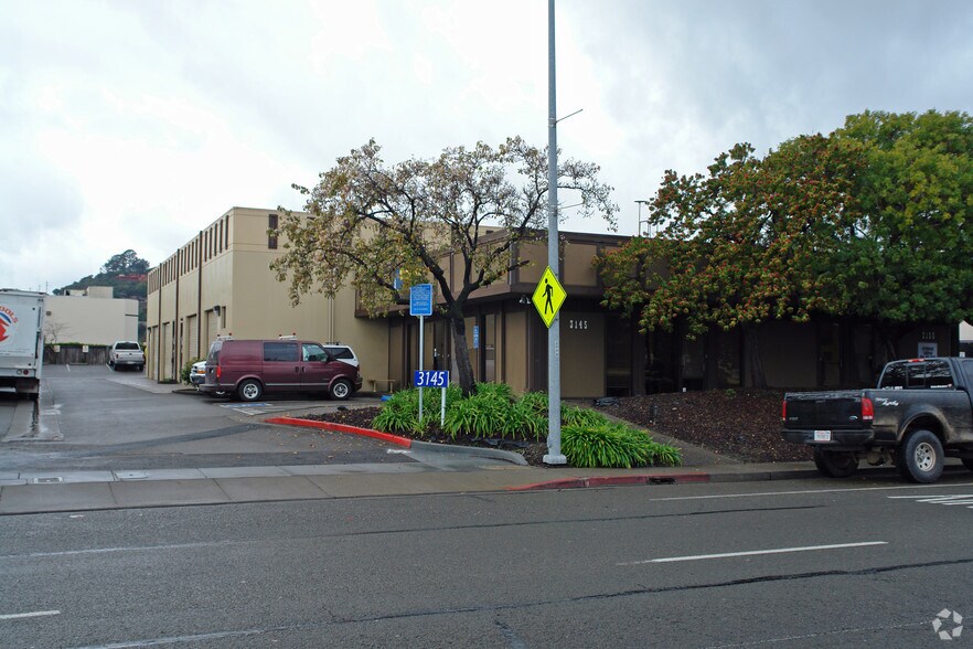 Primary Photo Of 3145 Kerner Blvd, San Rafael Service For Lease