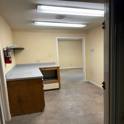 More Photos Of 2130 Hoskins Dr, Houston Office For Lease