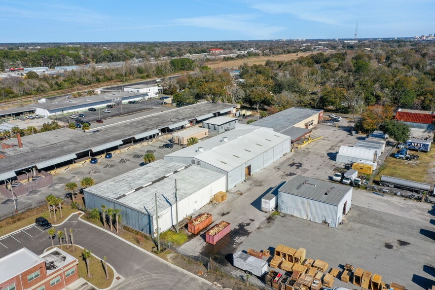 More Photos Of 216 Druid St, Jacksonville Warehouse For Sale