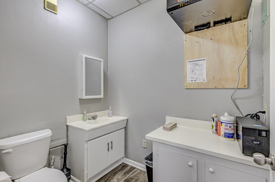 More Photos Of 6801 Lake Worth Rd, Greenacres Medical For Sale