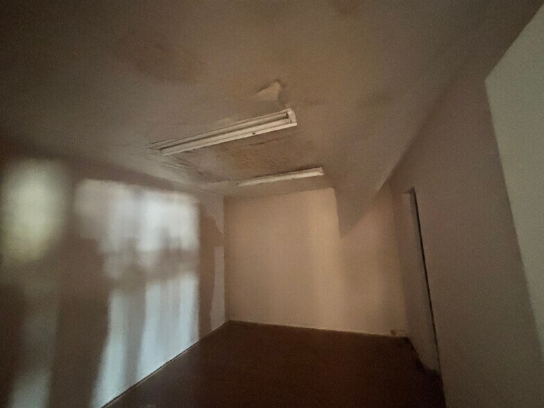 More Photos Of 3761 Royal Crest St, Las Vegas Office Residential For Sale