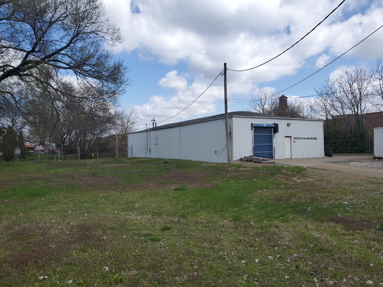 Primary Photo Of 823 E Virginia St, Evansville Warehouse For Sale