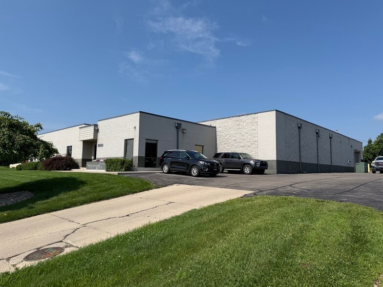 More Photos Of 7989 S Suburban Rd, Centerville Warehouse For Sale