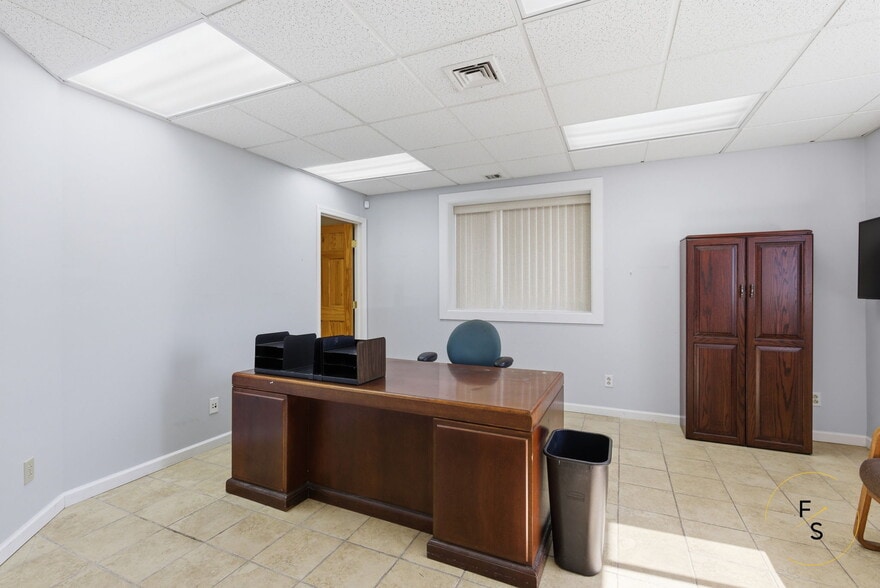 More Photos Of 64 Cody St, West Hartford Warehouse For Sale