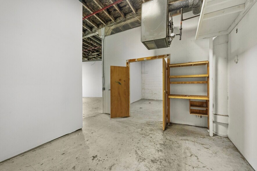 More Photos Of 451 Communipaw Ave, Jersey City Warehouse For Sale