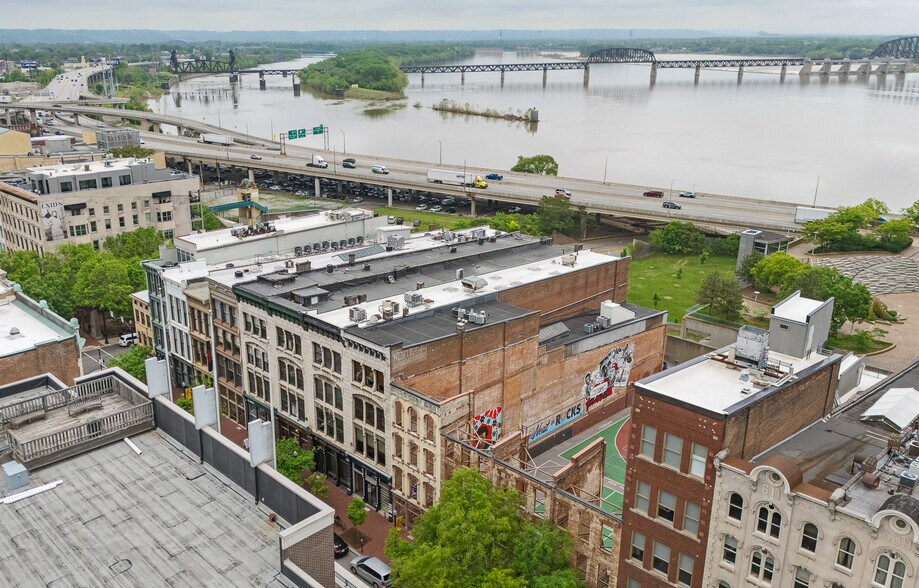 More Photos Of 623 W Main St, Louisville Office For Sale