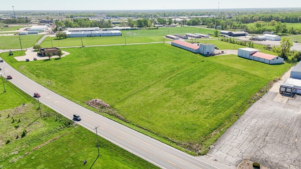 More Photos Of Highway 24 & Robertson Road, Moberly Land For Sale