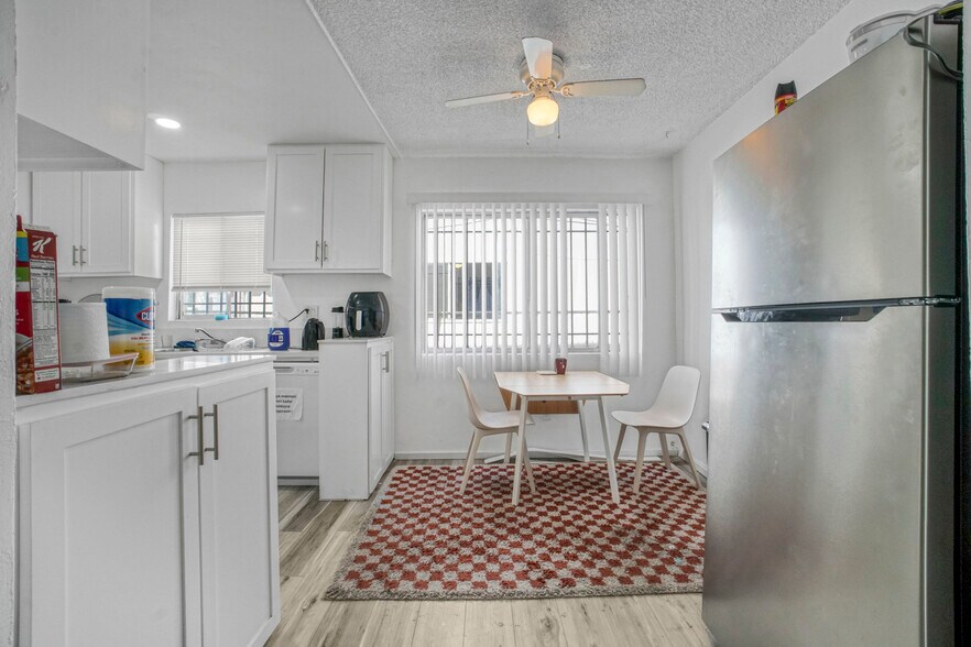 More Photos Of 2055 S Corning St, Los Angeles Apartments For Sale