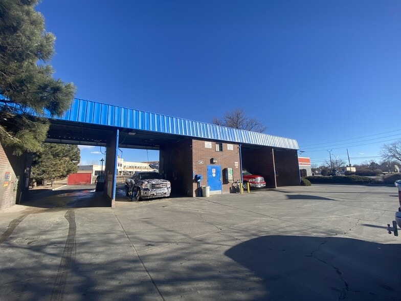 More Photos Of 1540 Laredo St, Aurora Carwash For Sale